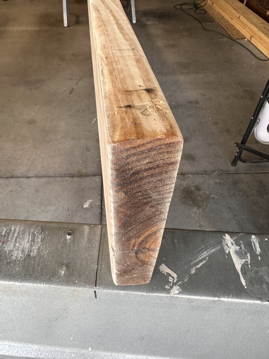 End grain of the pine board